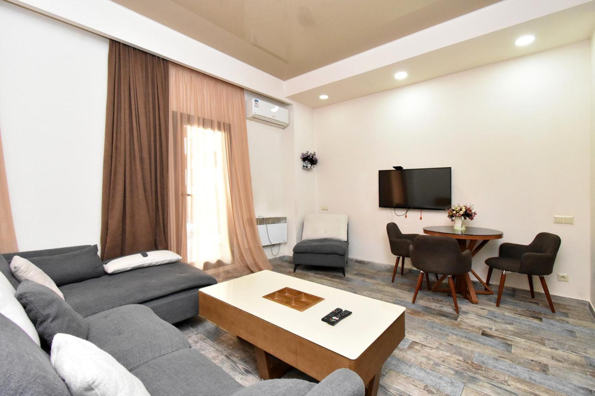 Yars Apartments Yerevan Bagian luar foto